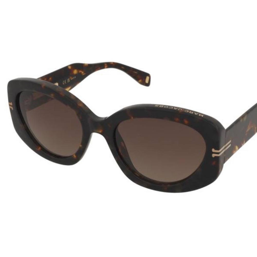 Marc Jacobs Oversized Sunglasses with Bold Frame